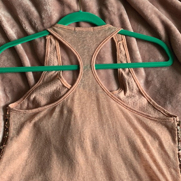 Tank - Picture 5 of 6